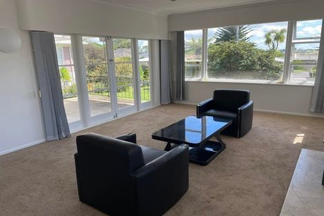 Photo of property in 7 Grierson Place, Pukekohe, 2120