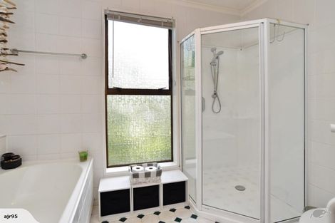 Photo of property in 11 Sunbeam Place, Halswell, Christchurch, 8025