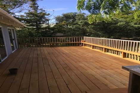 Photo of property in 26 Rosario Crescent, Red Beach, 0932