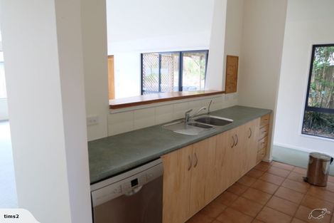 Photo of property in 9 Loughanure Place, Massey, Auckland, 0614