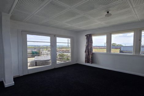 Photo of property in 35 Papatotara Road, Tuatapere, 9620