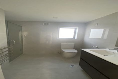 Photo of property in 37a Allington Road, Massey, Auckland, 0614