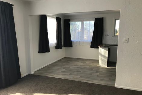 Photo of property in 2 Clendon Place, Manurewa, Auckland, 2102