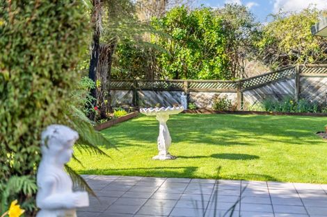 Photo of property in 13 Carlow Grove, Birchville, Upper Hutt, 5018