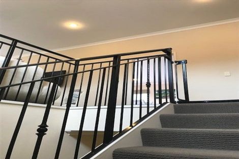 Photo of property in 10 Oak Bark Drive, Schnapper Rock, Auckland, 0632