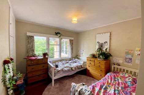 Photo of property in 260 Henderson Valley Road, Henderson, Auckland, 0612