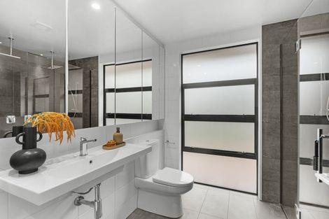 Photo of property in 25 Landsdowne Terrace, Cashmere, Christchurch, 8022