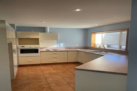 Photo of property in 2/61 Waimairi Road, Upper Riccarton, Christchurch, 8041