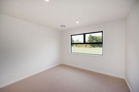 Photo of property in 11 Te Kahu Lane, Halcombe, 4779