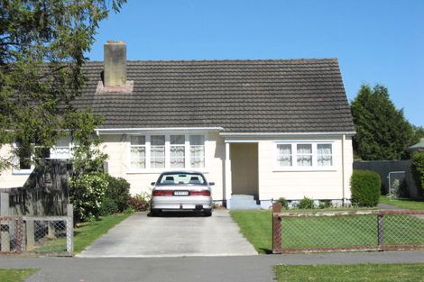 Photo of property in 7 Lindon Street, Rangiora, 7400