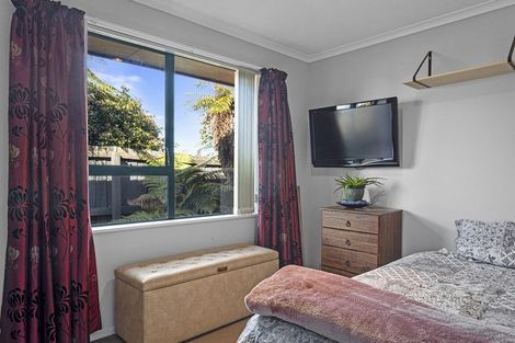 Photo of property in 16 Matthews Street, Kaiapoi, 7630