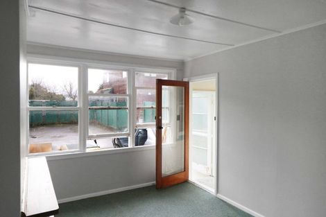 Photo of property in Barber Grove, Moera, Lower Hutt, 5010