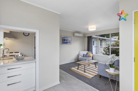 Photo of property in 15a Pencarrow Crescent, Wainuiomata, Lower Hutt, 5014