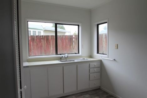 Photo of property in 26 Pooks Road, Ranui, Auckland, 0612