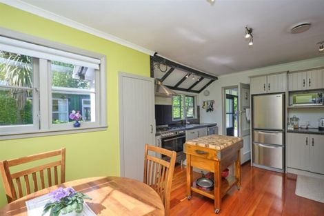 Photo of property in 9 Falstaff Street, Stratford, 4332