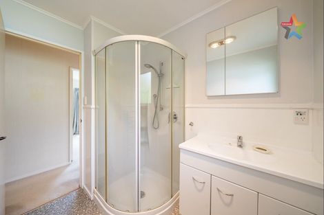 Photo of property in 11 Mokopuna Grove, Stokes Valley, Lower Hutt, 5019