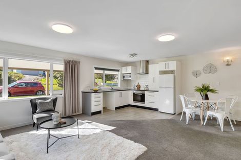 Photo of property in 19u2 Ranui Terrace, Tawa, Wellington, 5028