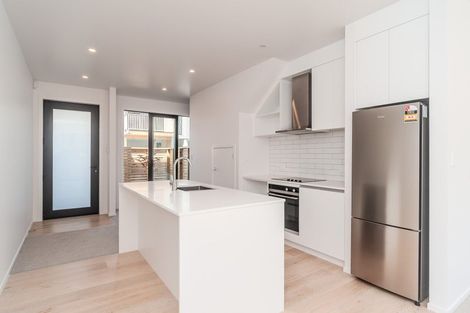 Photo of property in 6 Kamahi Place, Paraparaumu, 5032