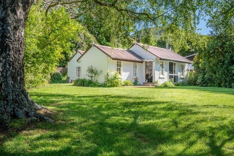 Photo of property in 4 Cemetery Road, Wainui, French Farm, 7582