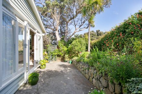 Photo of property in 2 Waipapa Road, Hataitai, Wellington, 6021