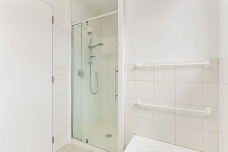 Photo of property in 1/13 Park Road, Glenfield, Auckland, 0629