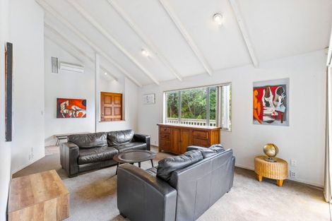 Photo of property in 90a Atkinson Road, Titirangi, Auckland, 0604