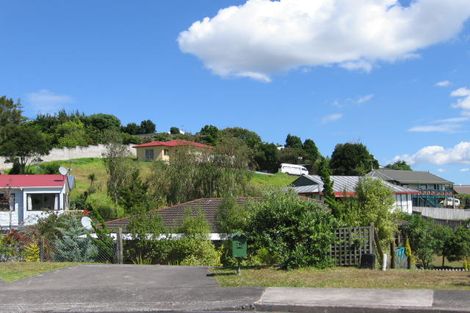 Photo of property in 9 Felicity Place, Unsworth Heights, Auckland, 0632