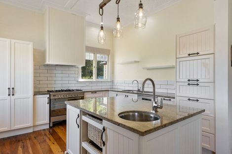 Photo of property in 1106 Egmont Road, Egmont Village, New Plymouth, 4372