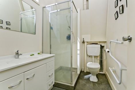 Photo of property in 50 Girrahween Drive, Totara Vale, Auckland, 0629