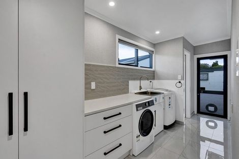 Photo of property in 4 Ramanui Avenue, Hawera, 4610