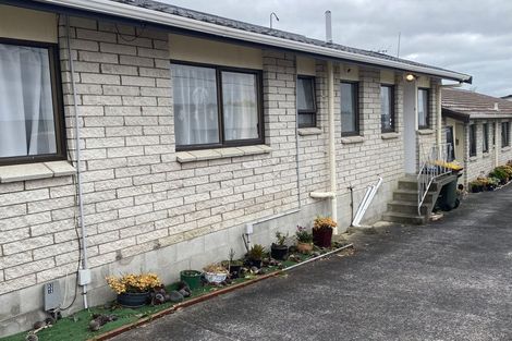 Photo of property in 2/30 Islington Avenue, New Lynn, Auckland, 0600