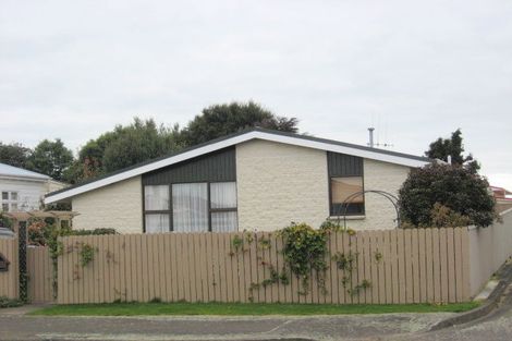 Photo of property in 14 Douglas Street, Levin, 5510