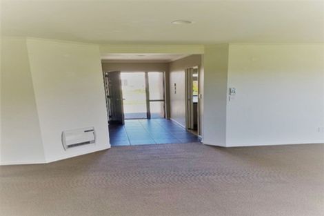 Photo of property in 5 Blythfield Place, Taradale, Napier, 4112