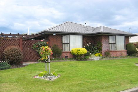 Photo of property in 6 Innisfree Place, Northwood, Christchurch, 8051