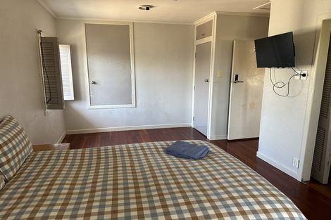 Photo of property in 1/422 Hibiscus Coast Highway, Orewa, 0931