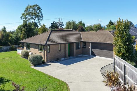 Photo of property in 10 Les Wakefield Road, Mapua, 7005