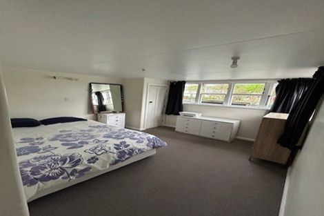 Photo of property in 15 Savage Crescent, West End, Palmerston North, 4412