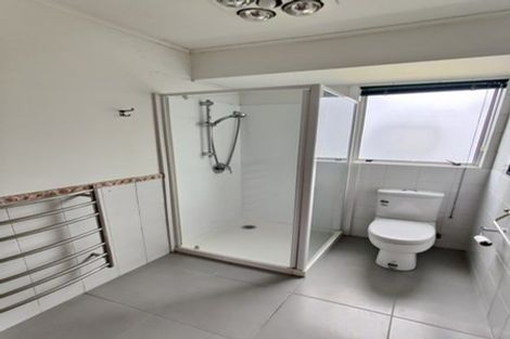 Photo of property in 58 Lewisham Street, Highland Park, Auckland, 2010