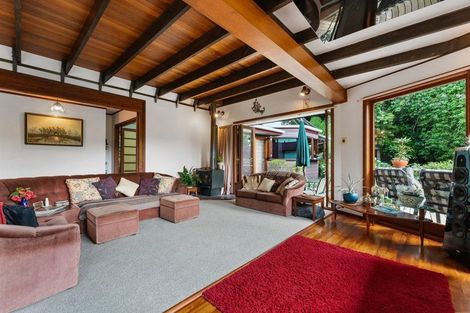Photo of property in 27a Tane Road, Laingholm, Auckland, 0604