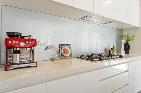 Photo of property in 21 Edgewater Drive, Karaka, Papakura, 2113