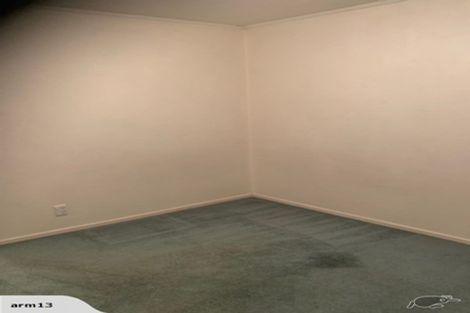 Photo of property in 1/34 Darren Crescent, Half Moon Bay, Auckland, 2012