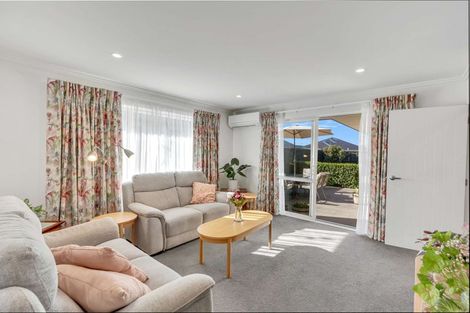 Photo of property in 6 Crossley Avenue, Woodend, 7610