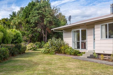 Photo of property in 8 Kowhai Grove, Featherston, 5710