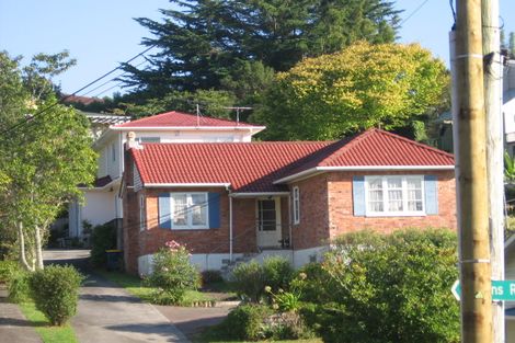 Photo of property in 1/14 Hogans Road, Glenfield, Auckland, 0629