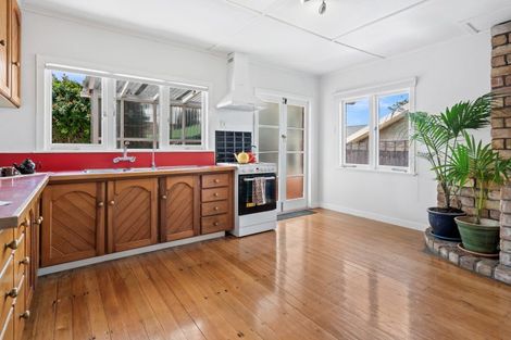 Photo of property in 1 Mclean Street, Kensington, Whangarei, 0112