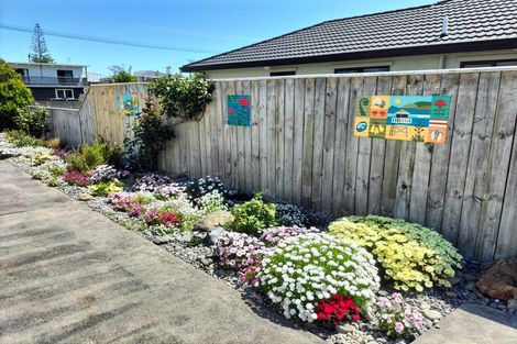 Photo of property in 27 Seabury Avenue, Foxton Beach, Foxton, 4815