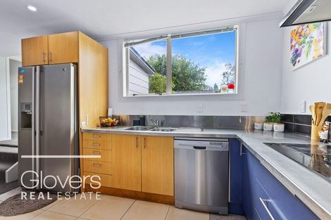 Photo of property in 2/30 Ranui Station Road, Ranui, Auckland, 0612
