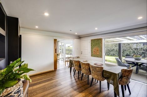 Photo of property in 70 Reynolds Road, Havelock North, 4130