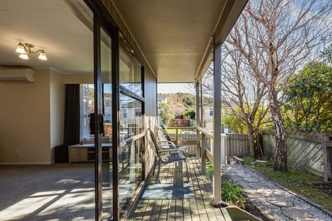 Photo of property in 7a Parkinson Close, Whitby, Porirua, 5024