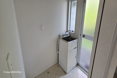 Photo of property in 14 Gosford Drive, Botany Downs, Auckland, 2010